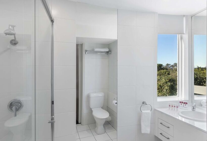 فندق Ramada By Wyndham Marcoola Beach