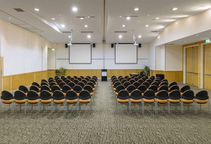 فندق Ramada By Wyndham Marcoola Beach