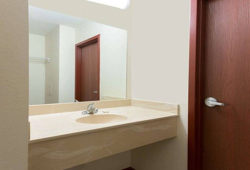 בית מלון כפרי Super 8 By Wyndham Beaver Falls