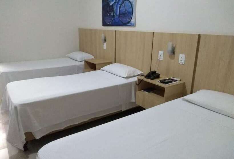 ホテル Victoria Plaza