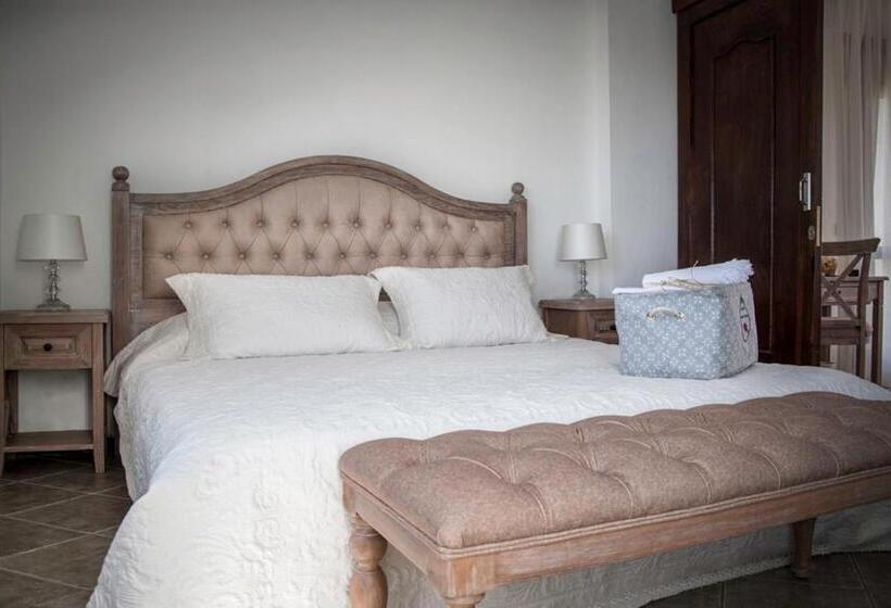 هتل Artemis Selcuk Suites