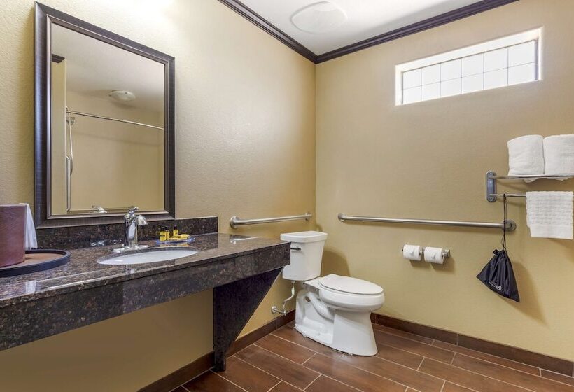 هتل Best Western Plus Classic Inn And Suites