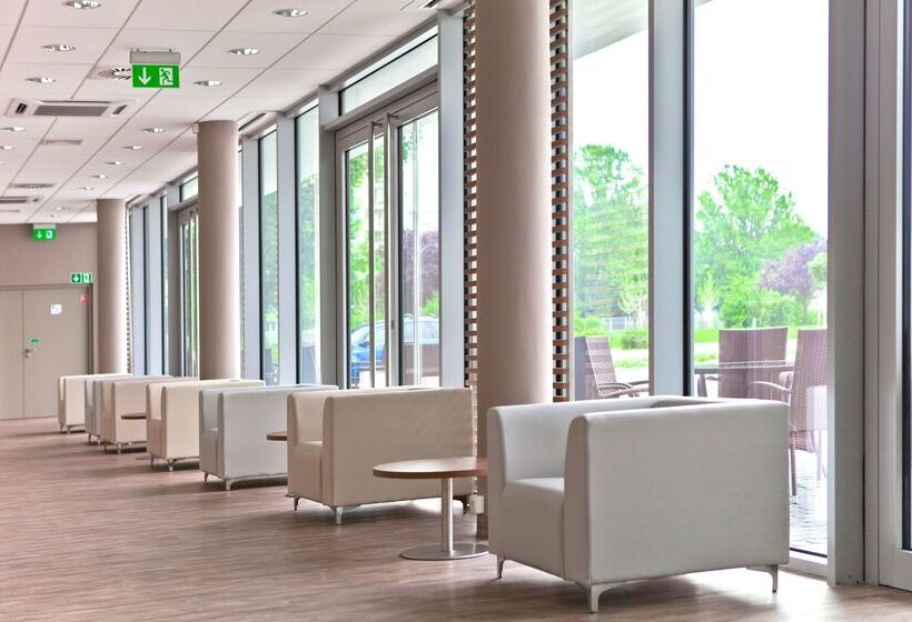 هتل Campanile Wroclaw Centrum