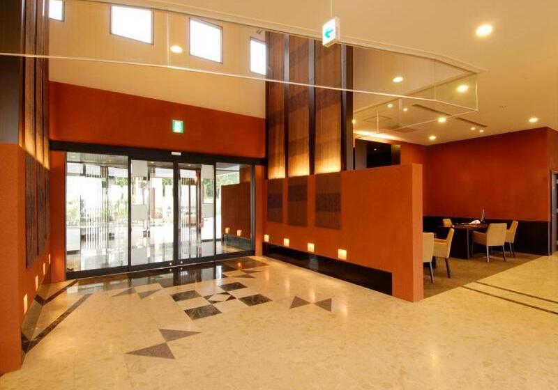 בית מלון כפרי Cypress Resort Kumejima