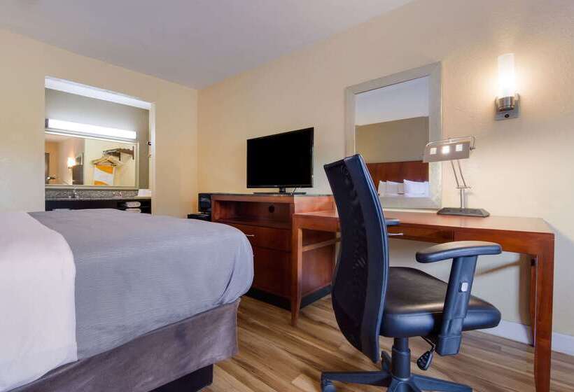 فندق Econo Lodge Battleboro  Rocky Mount I95