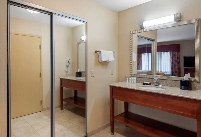 فندق Hampton Inn & Suites Arcata