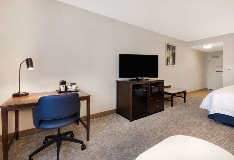 בית מלון כפרי Hampton Inn & Suites San Luis Obispo