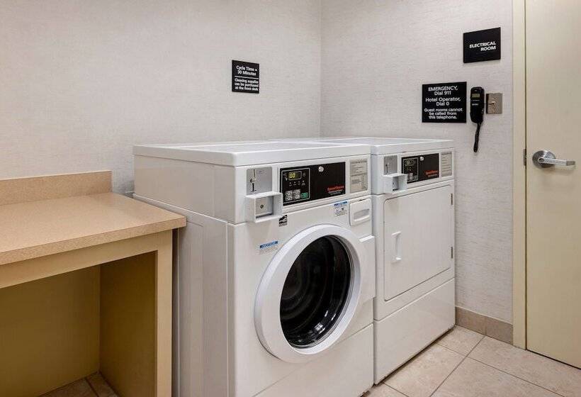 בית מלון כפרי Hampton Inn & Suites San Luis Obispo