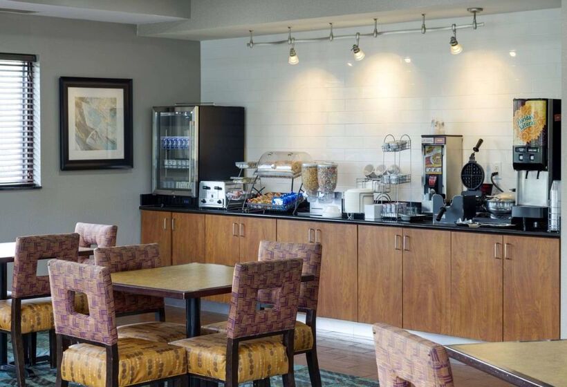 فندق La Quinta By Wyndham Edmond
