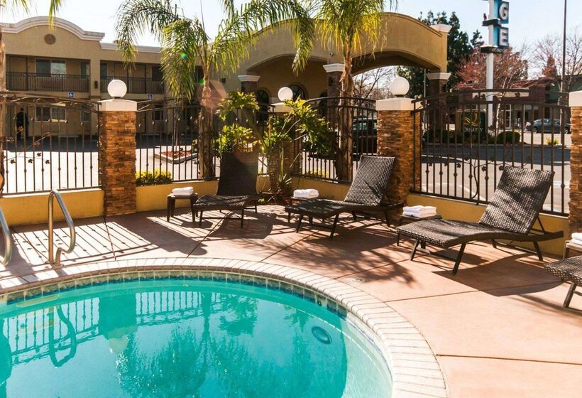 فندق Quality Inn Near Chico State