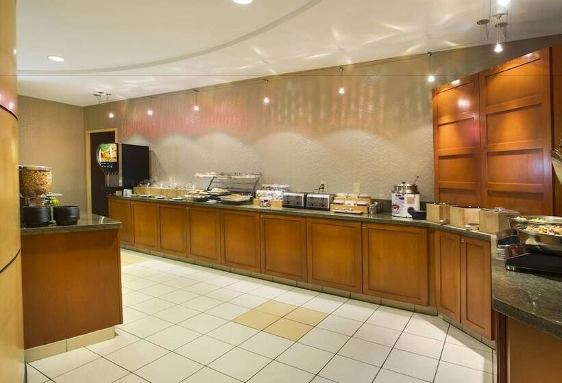 هتل Springhill Suites By Marriott Omaha East, Council Bluffs, Ia