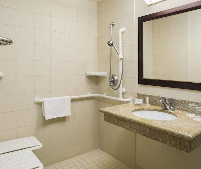 هتل Springhill Suites By Marriott Omaha East, Council Bluffs, Ia