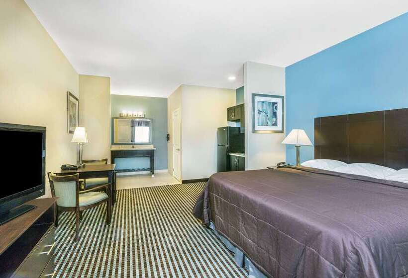 هتل Super 8 By Wyndham Center