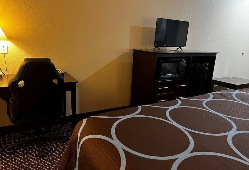 هتل Super 8 By Wyndham Center