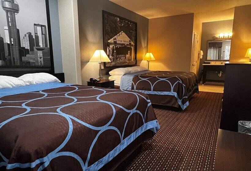 هتل Super 8 By Wyndham Center