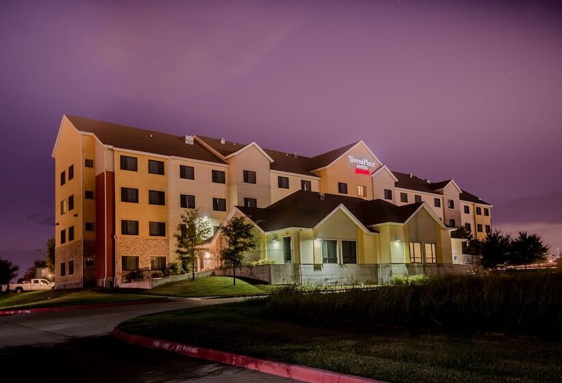 בית מלון כפרי Towneplace Suites Dallas Desoto