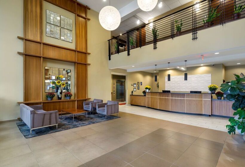 فندق Best Western Plus Lacey Inn & Suites