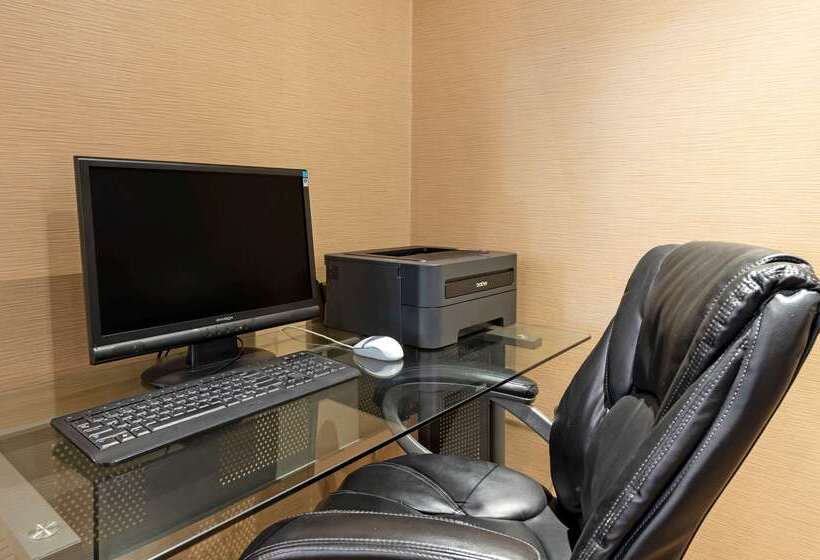 호텔 Comfort Inn