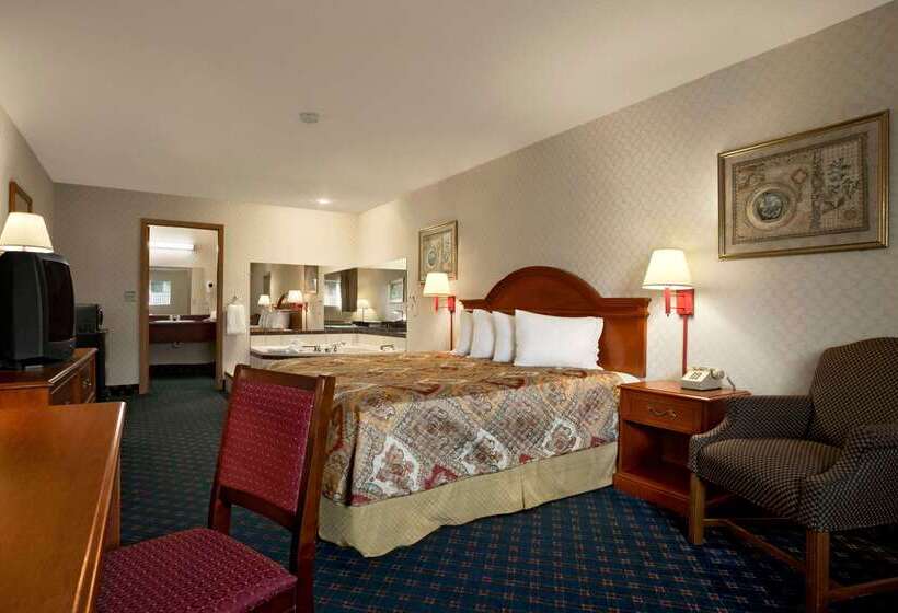 هتل Days Inn By Wyndham Huntington