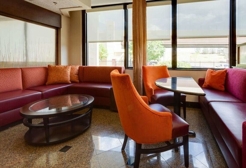 בית מלון כפרי Drury Inn & Suites Denver Tech Center