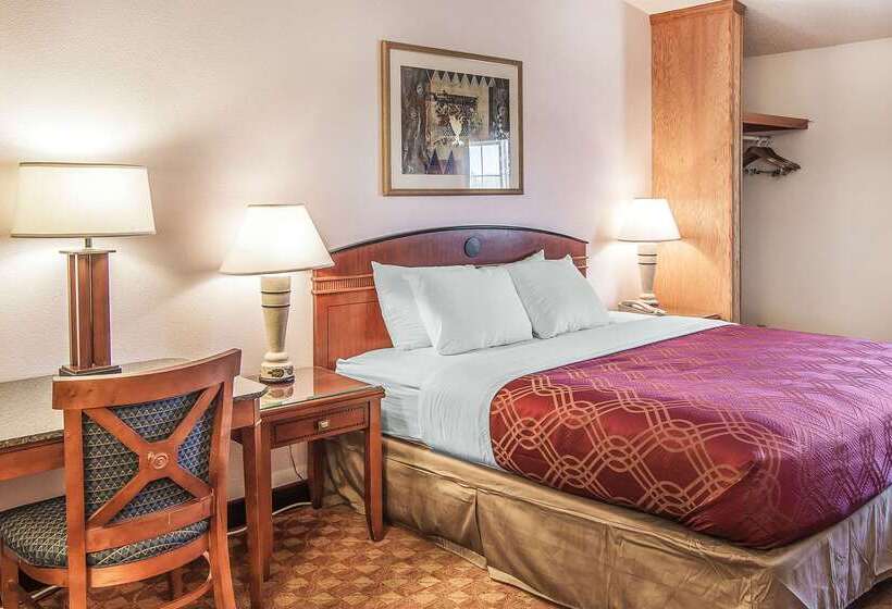 호텔 Econo Lodge Inn & Suites Madras