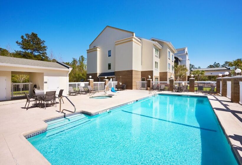 בית מלון כפרי Fairfield Inn & Suites By Marriott Hinesville Fort Stewart