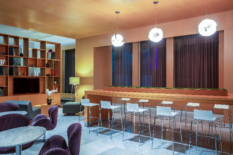 ホテル Fiesta Inn Cancun Las Americas