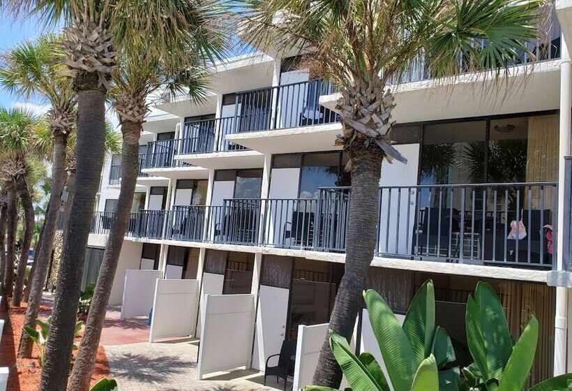 فندق Flamingo Inn Beachfront