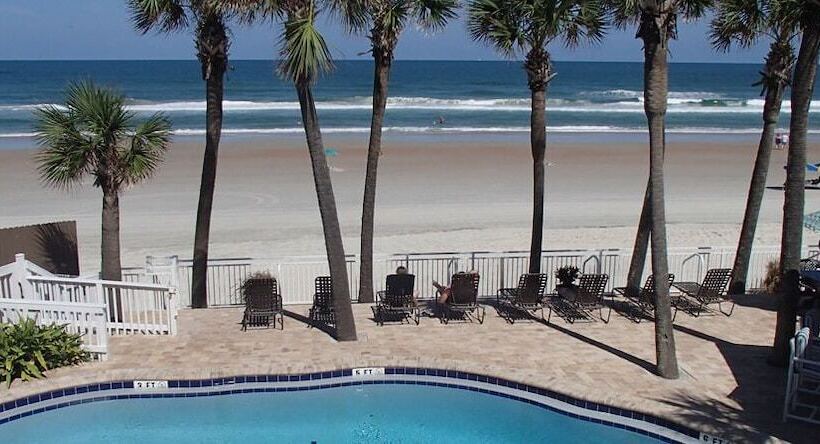 فندق Flamingo Inn Beachfront
