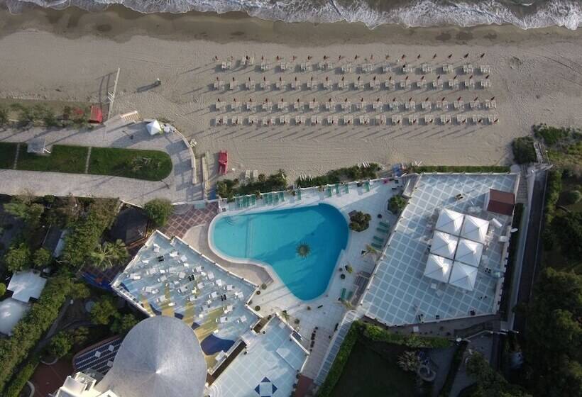 Grand Hotel La Playa