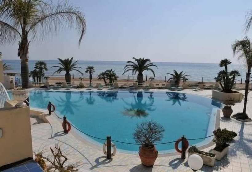 Grand Hotel La Playa