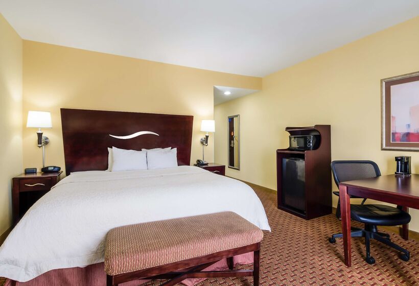 Отель Hampton Inn Galax