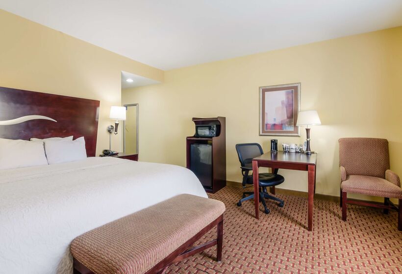 Отель Hampton Inn Galax