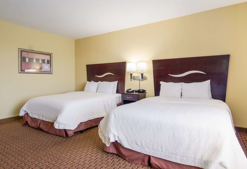 Отель Hampton Inn Galax
