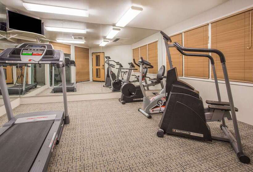 בית מלון כפרי Hawthorn Suites By Wyndham Livermore
