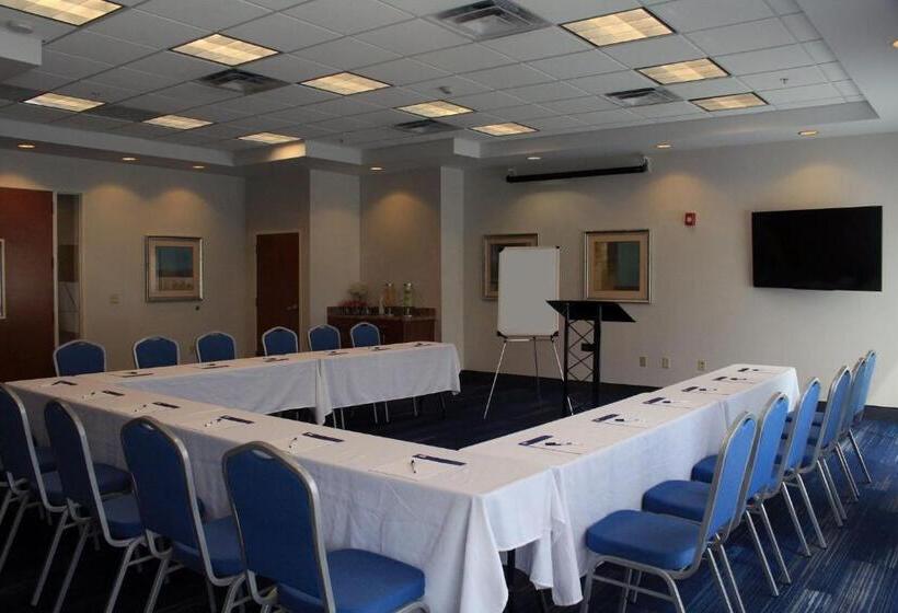 ホテル Holiday Inn Express Leland   Wilmington Area, An Ihg