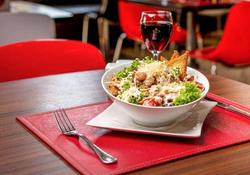 هتل Ibis Santiago Estacion Central