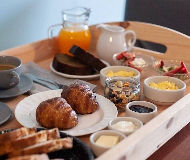 هتل Las Bayas Home Suites