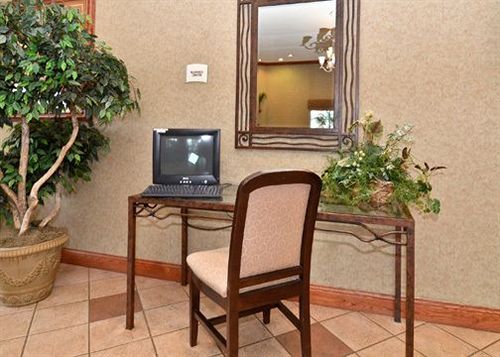 ホテル Quality Inn Lake Of The Ozarks