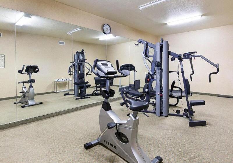 בית מלון כפרי Sonesta Essential La Porte