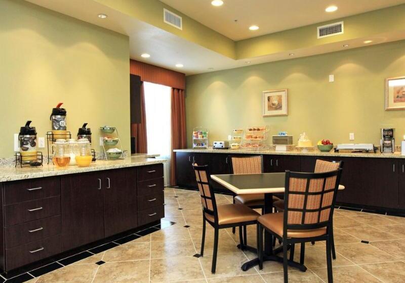 בית מלון כפרי Sonesta Essential La Porte