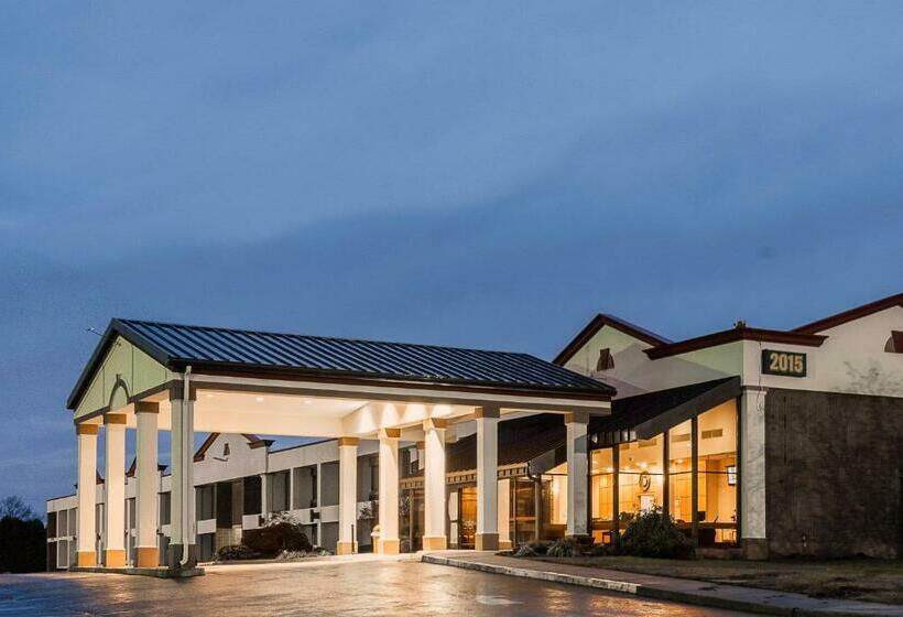 בית מלון כפרי Red Roof Inn & Suites Mt Holly  Mcguire Afb