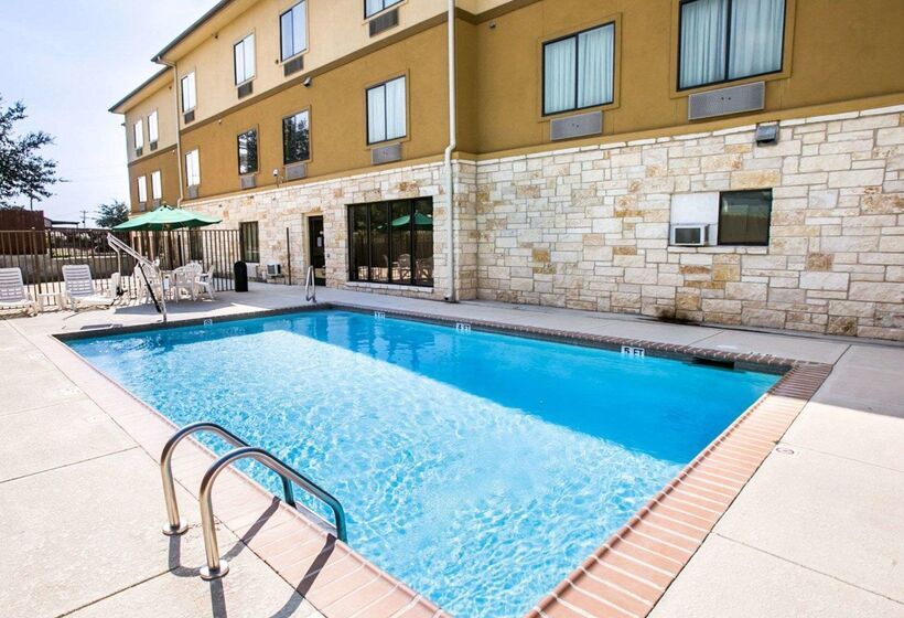 Отель Sleep Inn & Suites Near Palmetto State Park