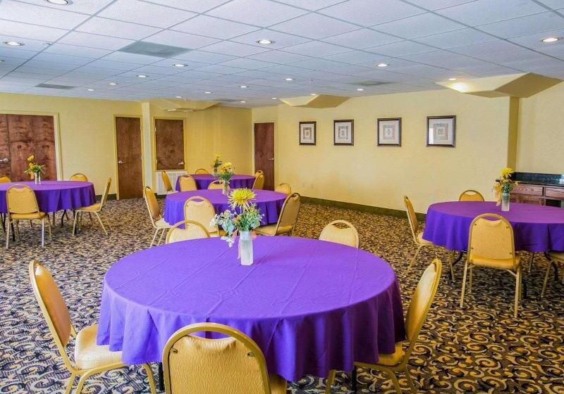 Отель Sleep Inn & Suites Near Palmetto State Park