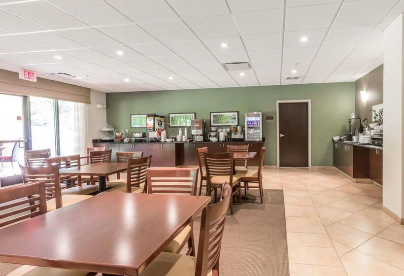 Отель Sleep Inn & Suites