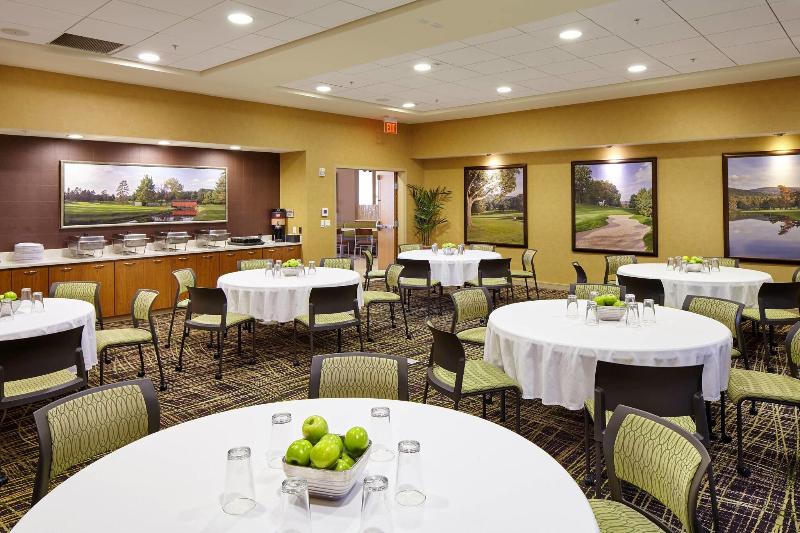 هتل Springhill Suites By Marriott Pittsburgh Latrobe