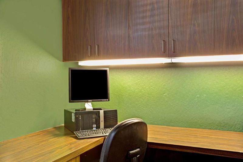 בית מלון כפרי Topaz Lodge