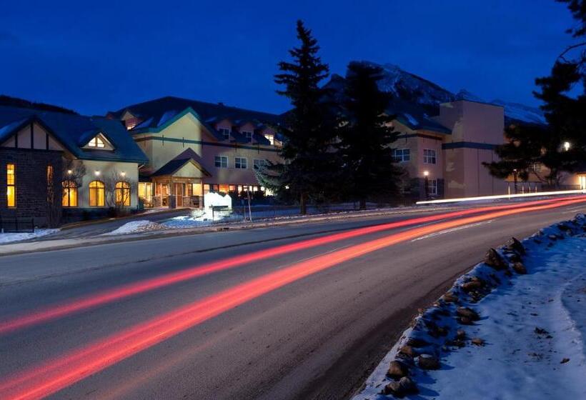 هتل Ywca Banff