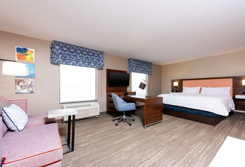 Hampton Inn & Suites Marshalltown