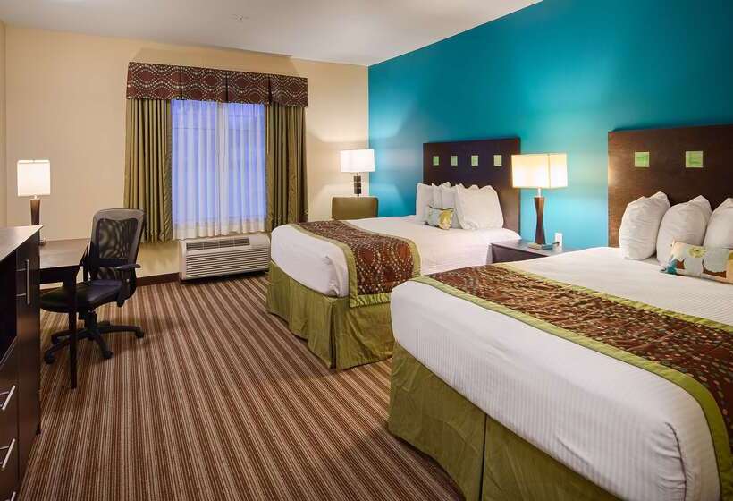 בית מלון כפרי Best Western Plus Desoto Inn & Suites